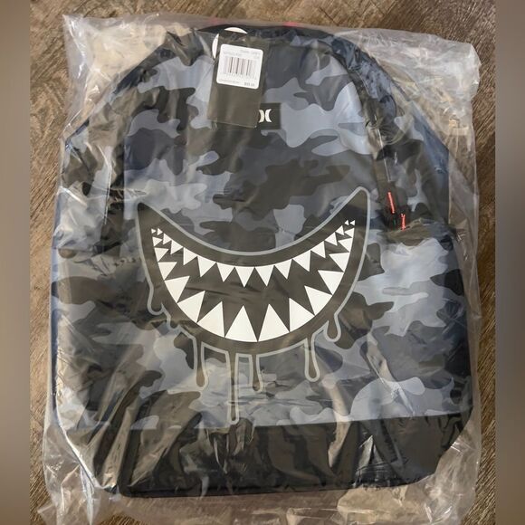 Hurley Graphic Shark Dark Grey Camo Backpack - Picture 2 of 4
